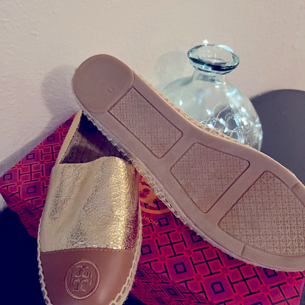 Tory Burch Gold Espadrille size 8